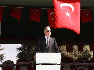 Eş zamanlı operasyonlarda firarilerde yakayı ele veriyor