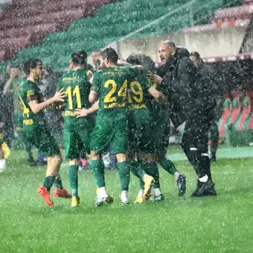 Komşuda kritik kapışma