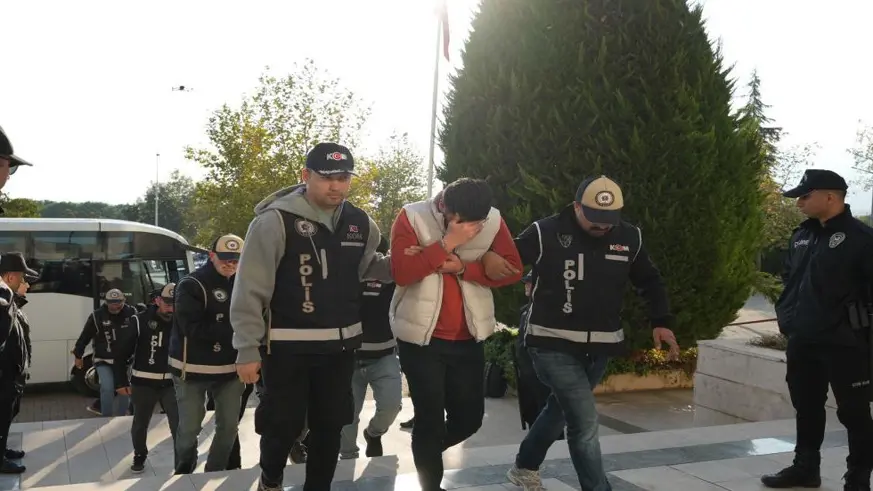 Sahte alkol testi şebekesi 100 sürücünün ehliyetini geri aldırdı