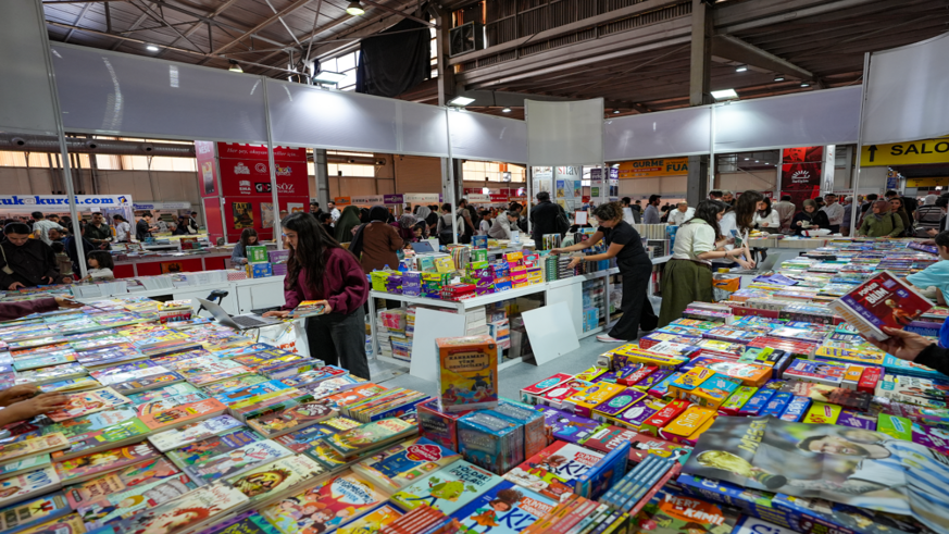 Diyarbakır 9. Kitap Fuarı devam ediyor