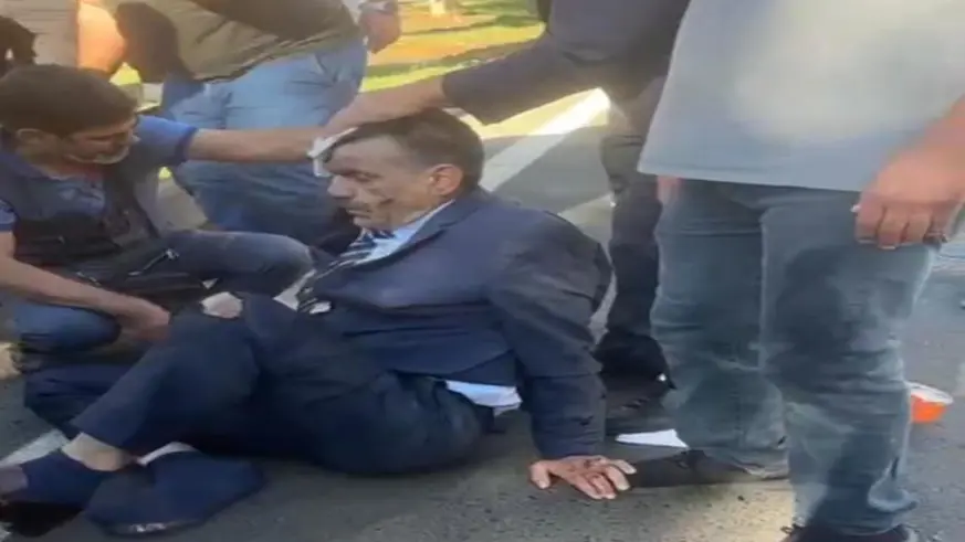 Yolun karşısına geçmeye çalışan yayaya minibüs çarptı