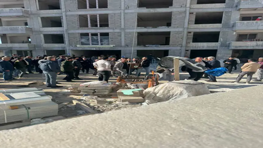 İnşaatın 12'nci katındaki yük asansöründen düşen 2 işçi öldü