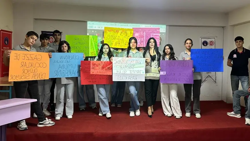 Liseli gençlerden Gazze'ye destek