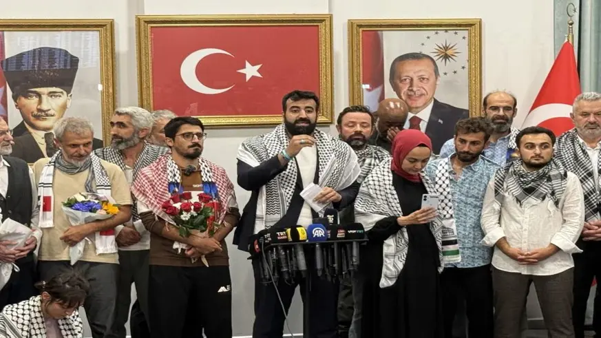 Alıkonulan 15 Türk aktivist İstanbul’a geldi