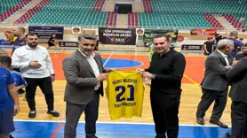 Başarılı basketbolcular Hazro Belediyespor’da!