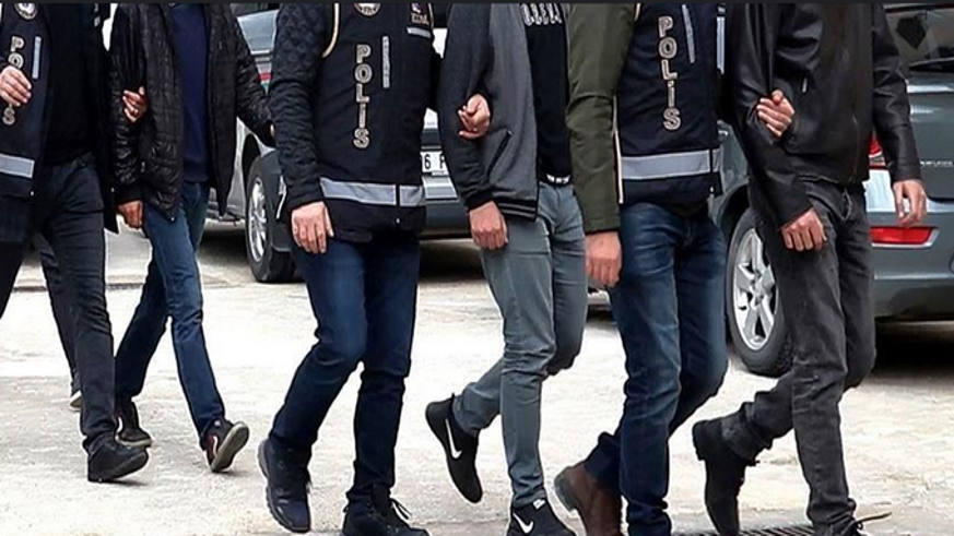 İzmir merkezli 6 ilde FETÖ operasyonu