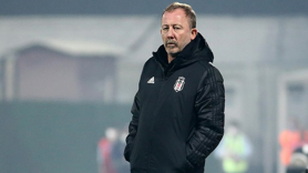 Kimse sevinmesin, görevi bırakmayacağım