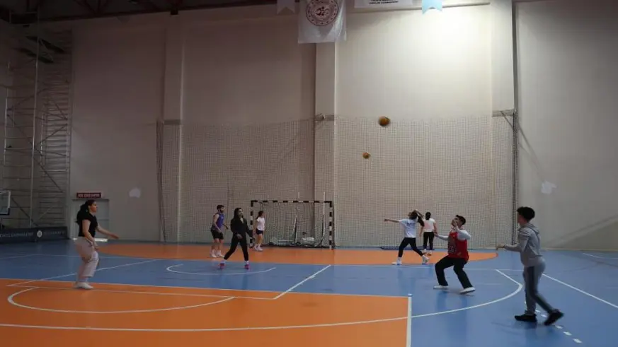 Uzmanı, iskelet sistemini ayakta tutan kaslar için spor yapılmasını önerdi