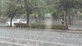 Diyarbakır'da sağanak hayatı felç etti