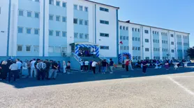 Diyarbakır'da farklı dönemlerde aynı liseden mezun olanlar buluştu