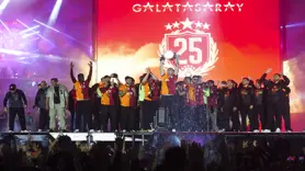 Galatasaray, 25. şampiyonluğu kutladı