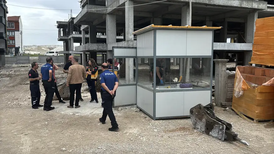 İnşaat bekçisi kulübede ölü bulundu