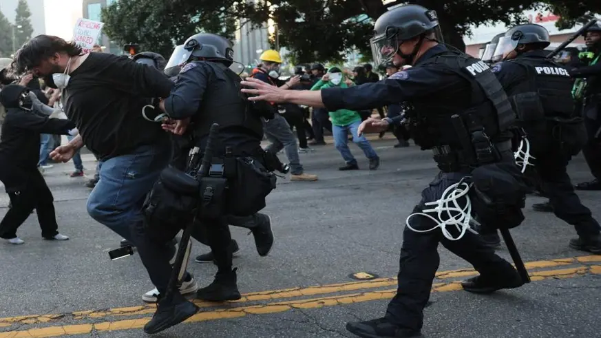Los Angeles'a ek askeri sevkiyat