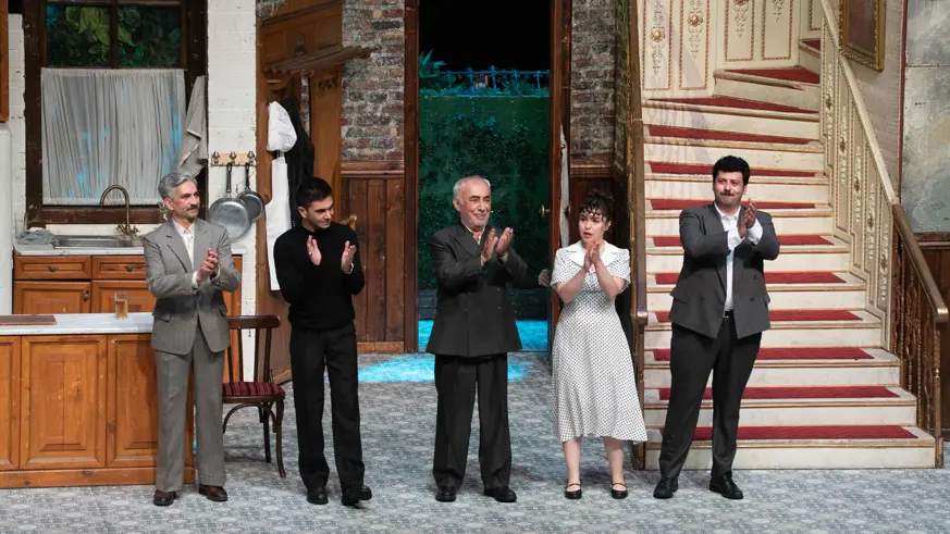 Şener Şen 