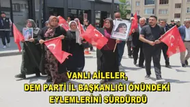 Vanlı aileler, DEM Parti İl Başkanlığı önündeki eylemlerini sürdürdü