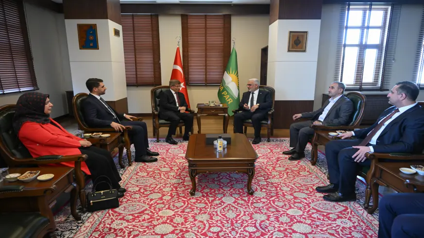 Davutoğlu, Yapıcıoğlu'nu ziyaret etti