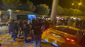 Diyarbakır'da devrilen taksideki 2 kişi yaralandı