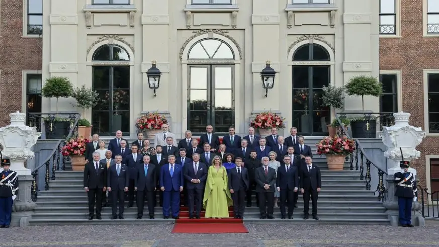 Erdoğan, NATO liderleri aile fotoğrafına katıldı