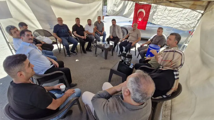 İşçilerin çadırında AK Partili Başkan