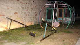 Salıncaktan düşen 4 yaşındaki çocuk hayatını kaybetti