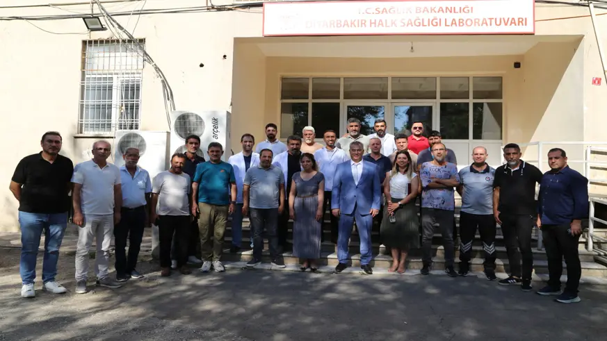 Diyarbakır İl Sağlık Müdürü Asiltürk, sağlık kuruluşlarını ziyaret etti
