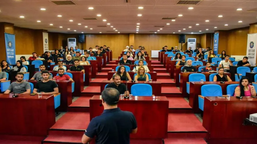 Stajyer öğrencilere iş sağlığı ve güvenliği eğitimi verildi