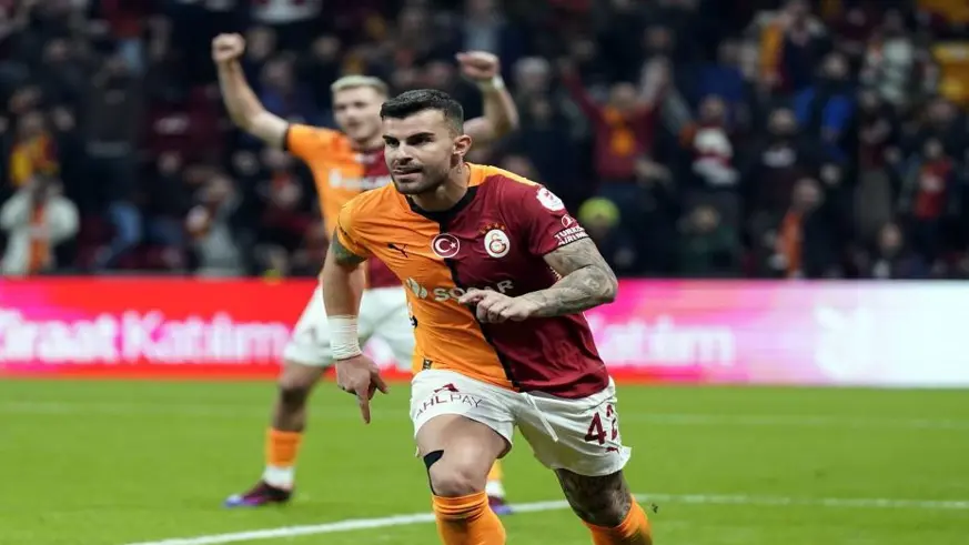 Galatasaray, Abdülkerim Bardakcı ve Kaan Ayhan ile sözleşme yeniledi