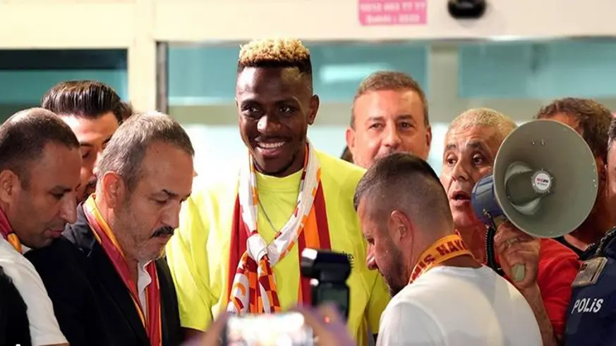 Victor Osimhen, İstanbul'a geldi