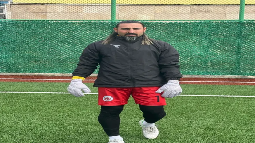 KIŞIN FUTBOLCU, YAZIN ANTRENÖR
