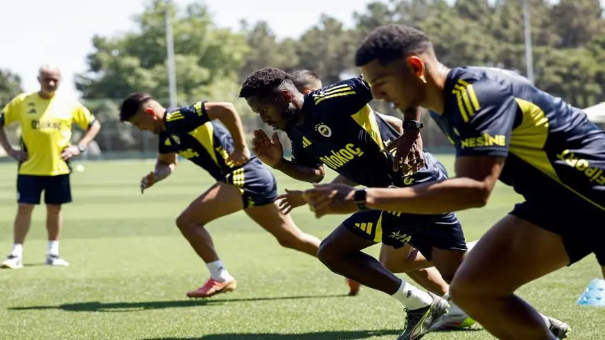 Futbolcular, laktat ve kuvvet testlerinden geçti