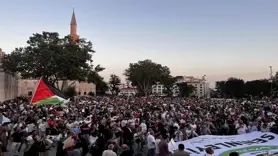 Binlerce kişi Ayasofya Camii'ne yürüdü