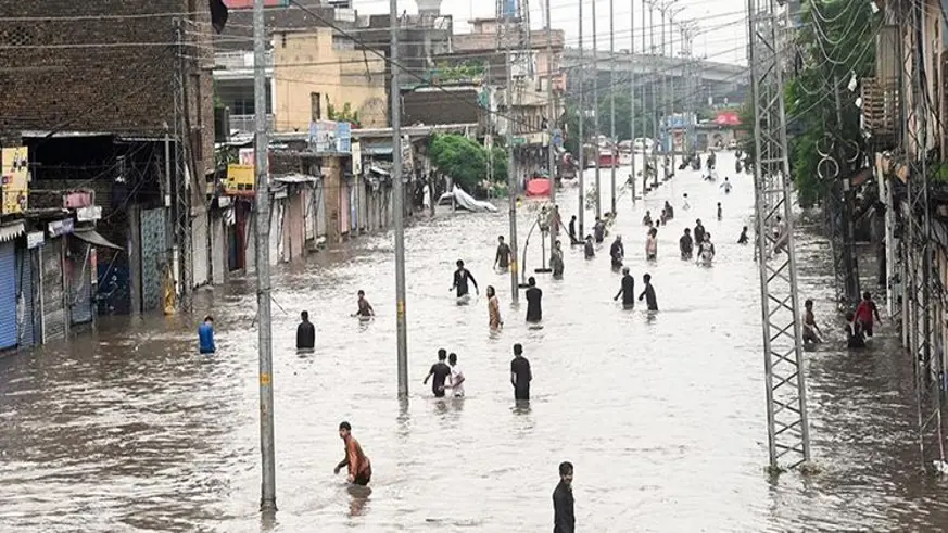 Pakistan'da muson yağmurlarında can kaybı 700'ü aştı