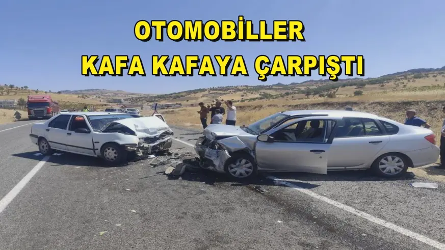 Otomobiller kafa kafaya çarpıştı