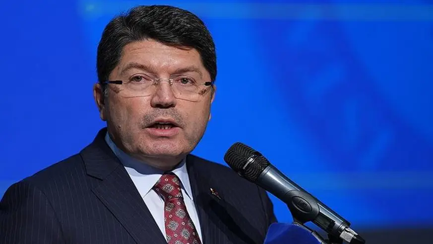 Özgür Özel'in önünde iki seçenek var