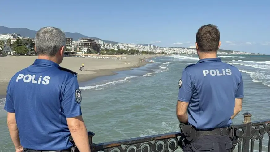 Samsun'da denize giren 2 genç boğuldu