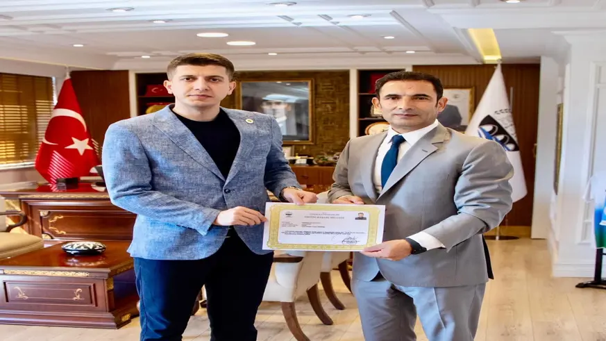 Kaymakam’dan başarılı müdüre Teşekkür Belgesi
