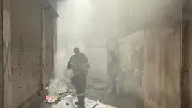 Ayakkabıların bulunduğu depodaki yangın