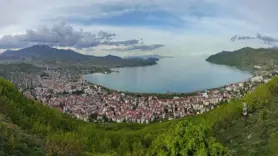 Van Gölü'nde su seviyesi düşüyor