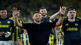 Domenico Tedesco, galibiyetle başladı