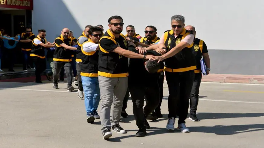 Adana'da haraç isteyen çeteye operasyon