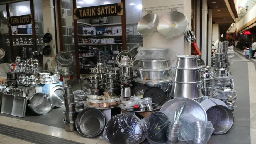 Bu çarşıda her şey kiloyla satılıyor