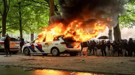 Hollanda’da protestocular polisle çatıştı