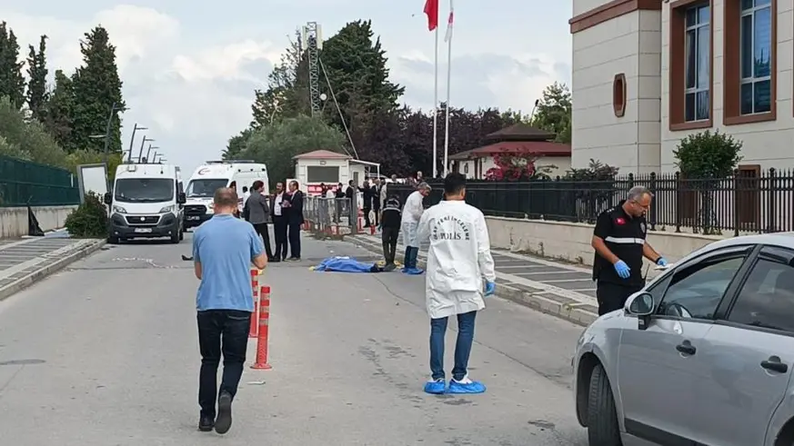 Yalova Adliyesi önünde silahlı saldırı