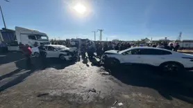 Diyarbakır'da otomobiller çarpıştı