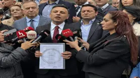 Özgür Çelik mazbatasını aldı