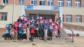 Hayırseverlerden öğrencilere kırtasiye malzemesi desteği