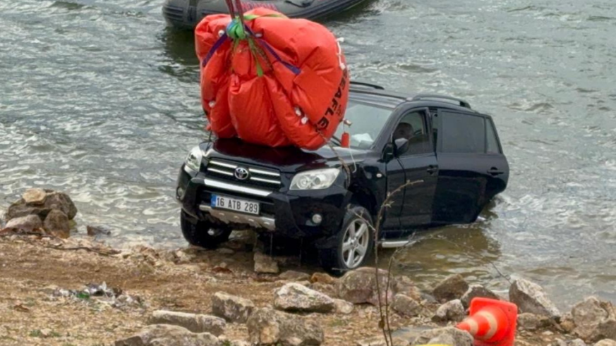 Elif'in hayatını kaybettiği araba gölden çıkartıldı