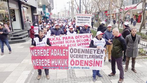 Avcılar Belediyesi'nde isyan! Çöp dağları oluştu....