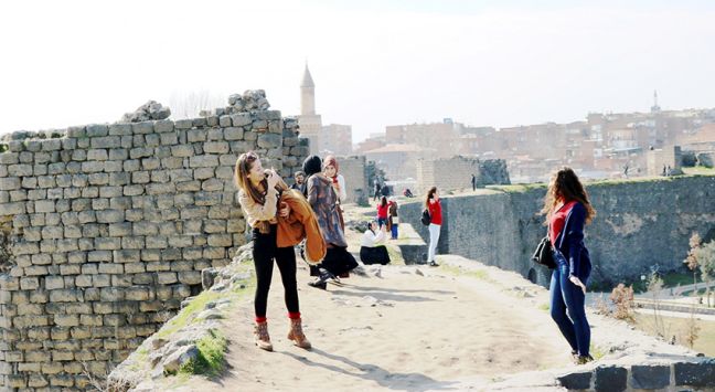 Yasak dinlemeyen vatandaşlar ölüme yürüyor 