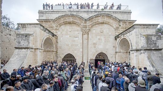 Emevilerin yaptığı Rahmet Kapısı’nı Kudüslüler savunuyor 